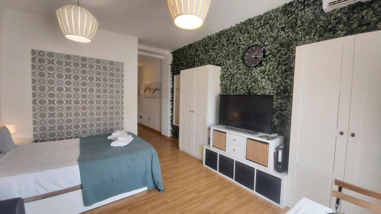 Del Parque Flats Atico Capuchinos Apartman Málaga Kültér fotó